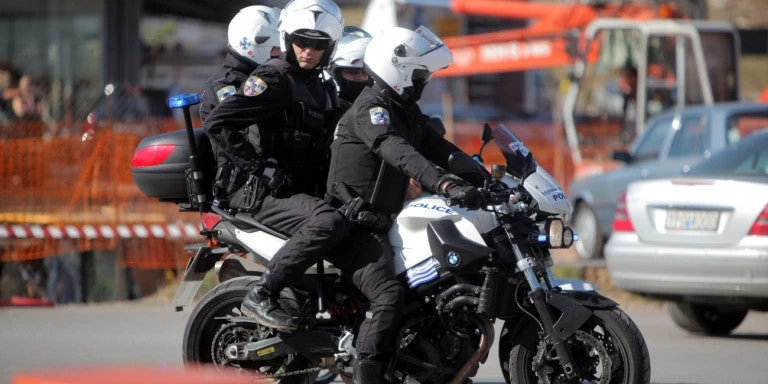 Σε απελπιστική κατάσταση οι αστυνομικοί στην Κρήτη: 4 στους 10 δεν έχουν αλεξίσφαιρα γιλέκα! (βίντεο)